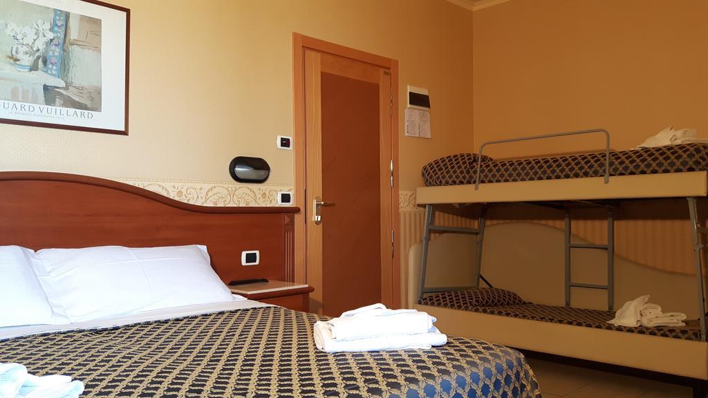Grifone Hotel 3*