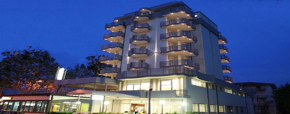 Hotel Grifone 3*